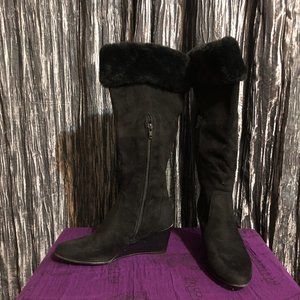 New Directions Yoana Faux Fur Trimmed Boots